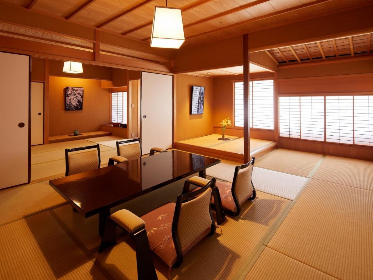 Yamatoya Honten Matsuyama  Exterior foto
